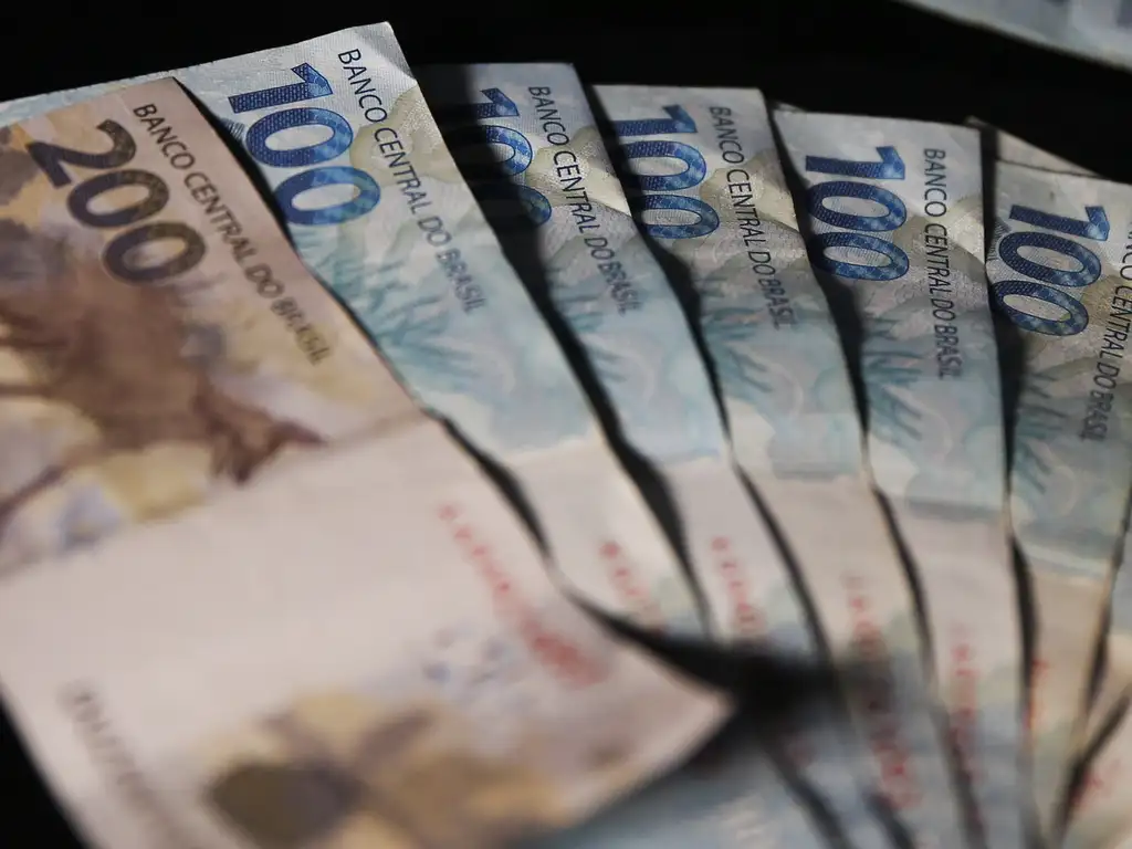 Vale e Itaú puxam antecipação de dividendos antes de tributação; quem pode seguir? 