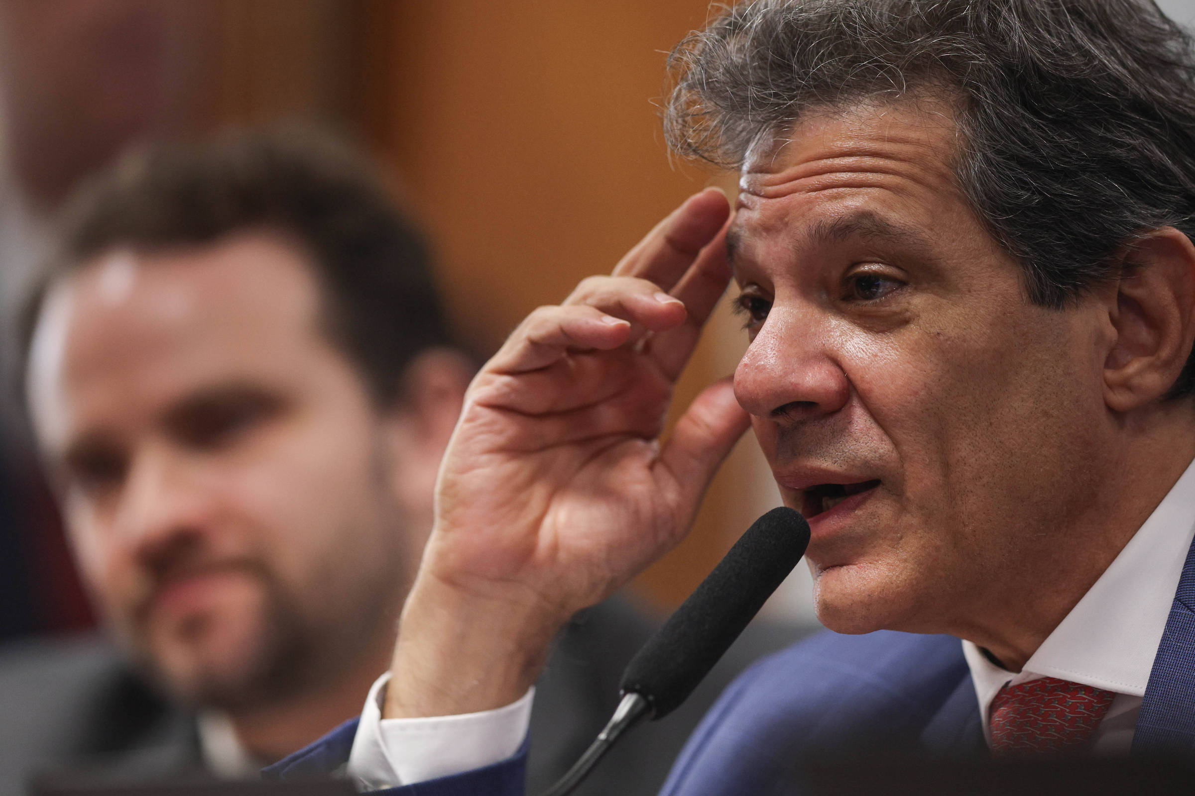 Haddad avalia antecipar saída e prepara Durigan para o cargo