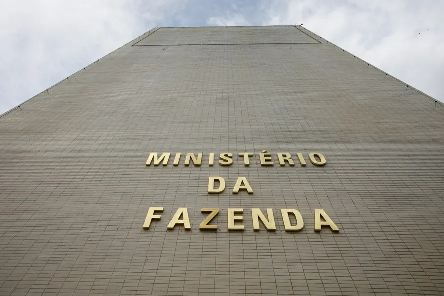 União prevê pagar R$ 44,9 bilhões em precatórios em 2027 