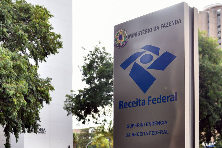 Amazon, Shein e Shopee e outras lojas virtuais removem 'taxa das blusinhas' após decisão de Lula